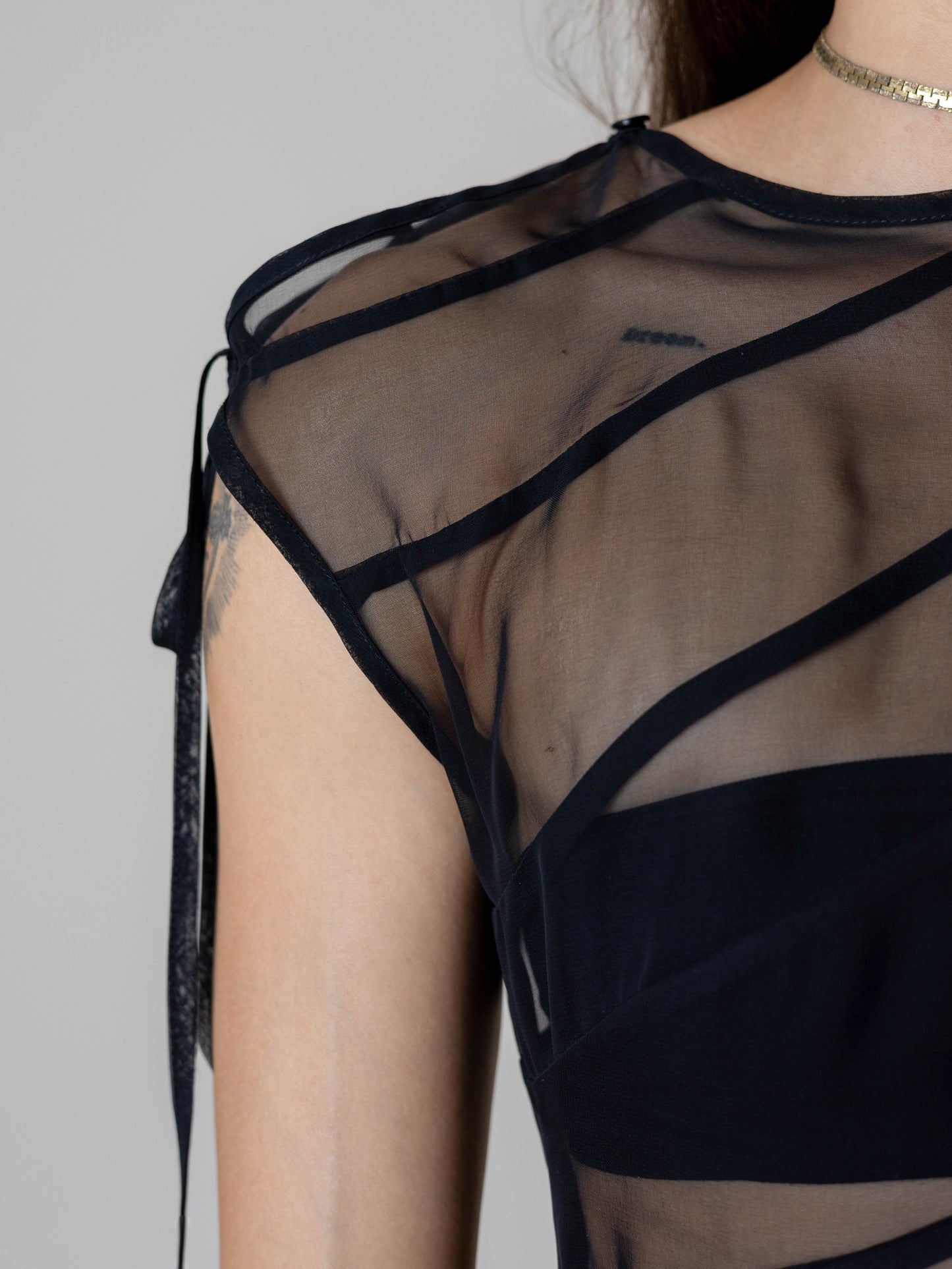 SILK BINDED TOP