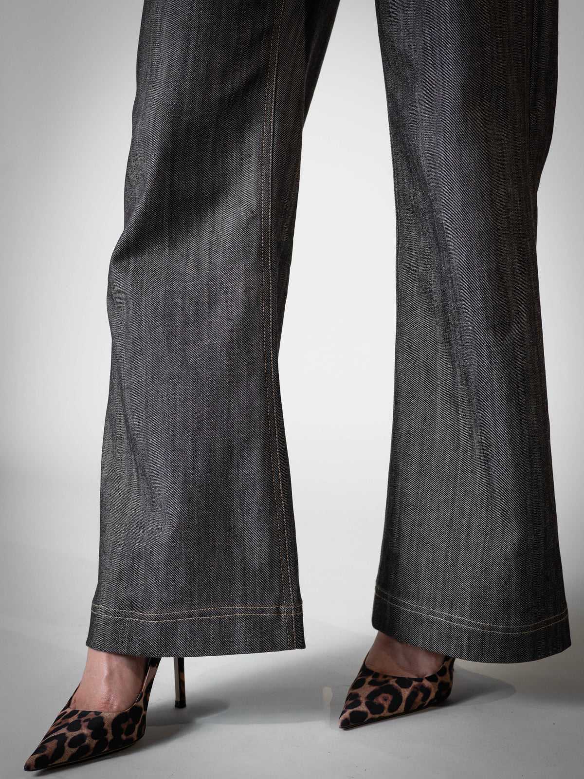 STRAIGHT LEG DENIM | LOWRISE